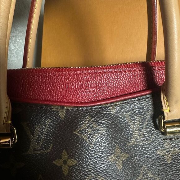 Louis Vuitton Pallas MM Monogram - Picture 8 of 16